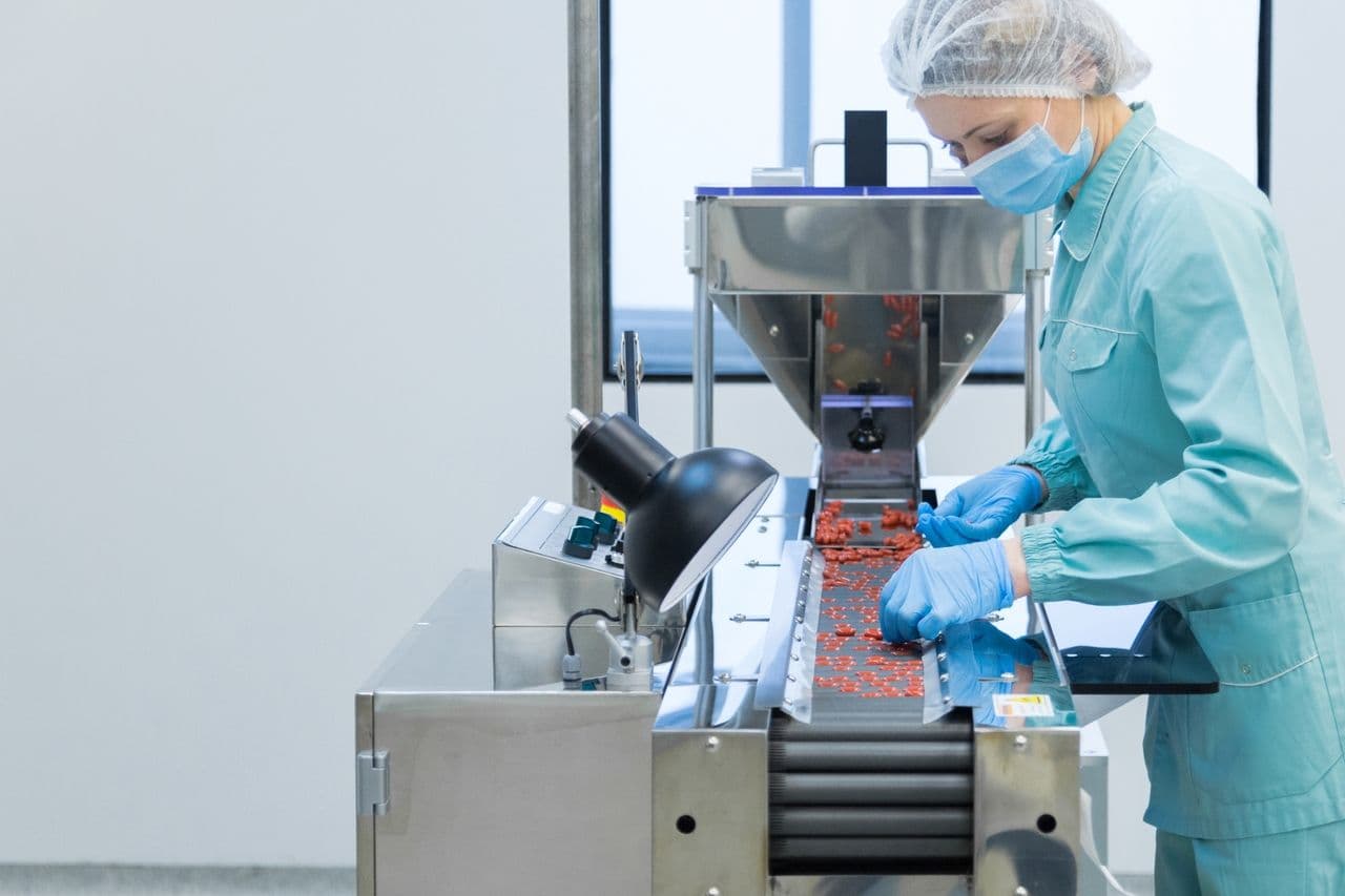 Arolex Pharma manufacturing facility producing high-quality medicines
